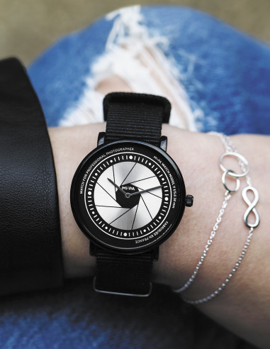 La Photographe  Modèle 4